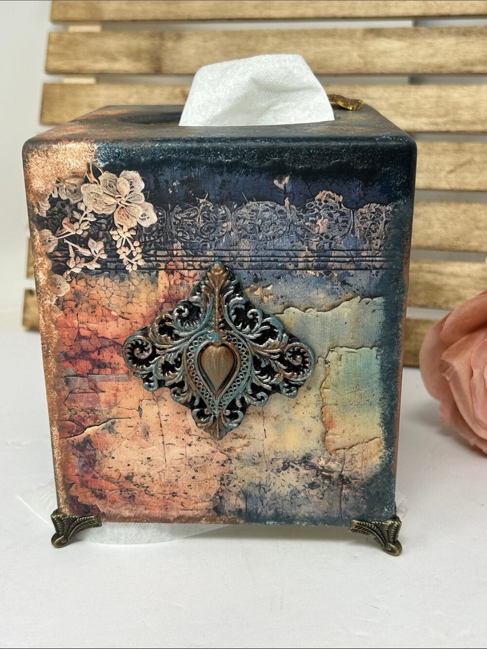 Handcrafted Decorative Multicolor Vintage-Style Tissue Box Cover